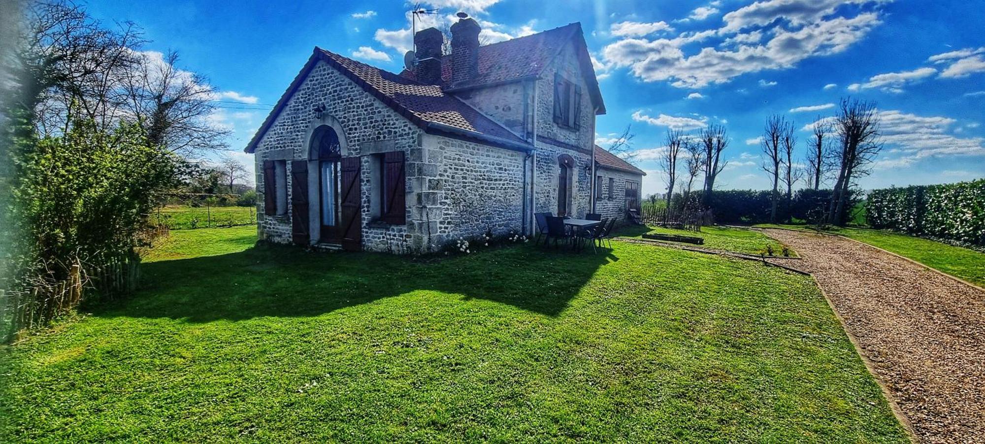Du Grand Frene Holiday home